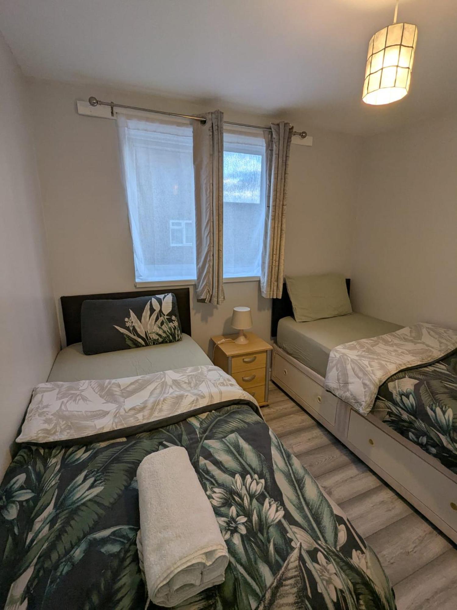 A&A Apartment Basildon Nevendon 外观 照片