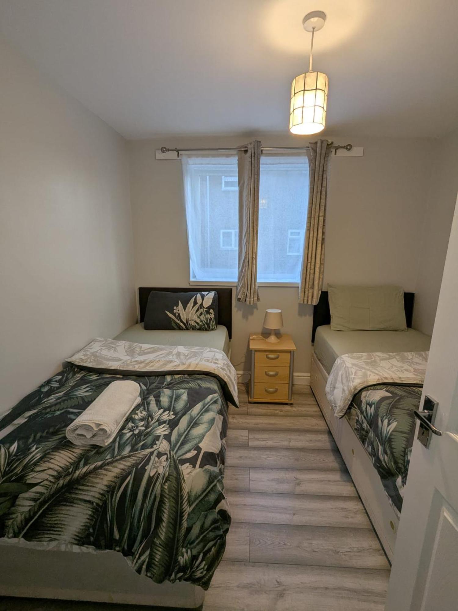 A&A Apartment Basildon Nevendon 外观 照片