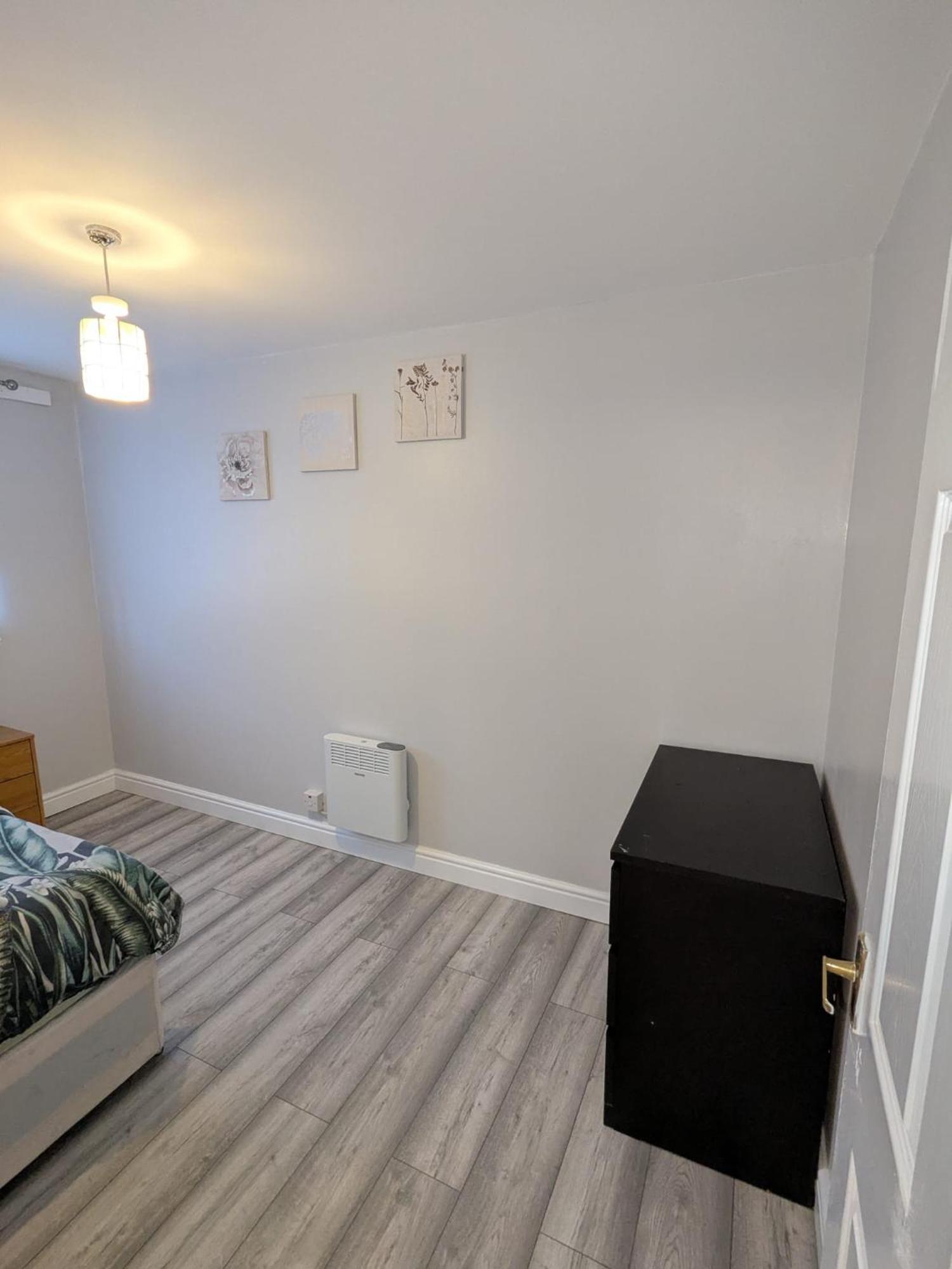 A&A Apartment Basildon Nevendon 外观 照片
