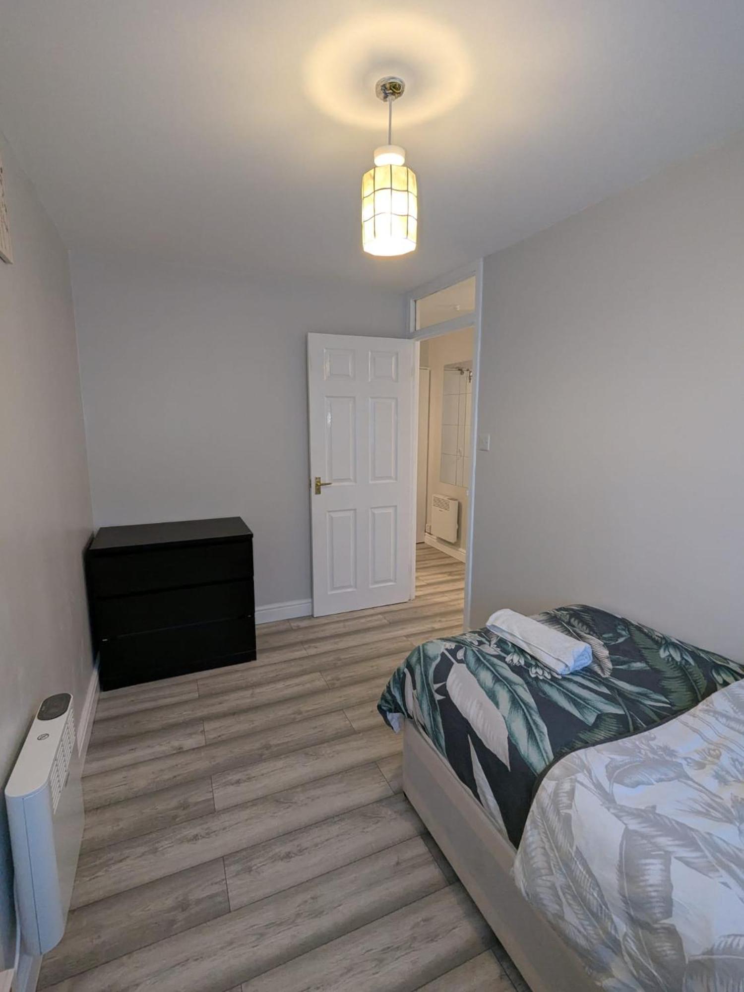 A&A Apartment Basildon Nevendon 外观 照片