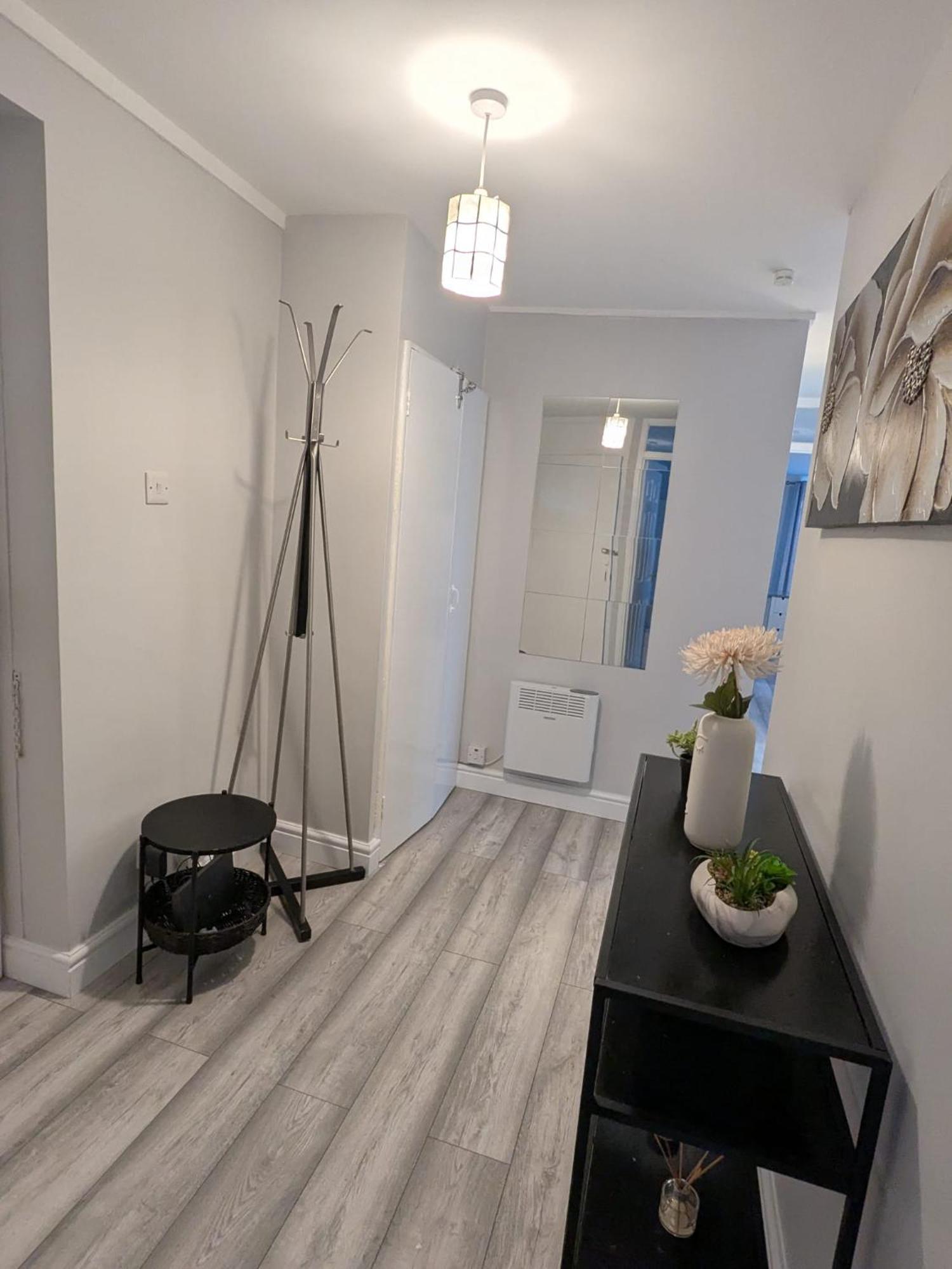 A&A Apartment Basildon Nevendon 外观 照片