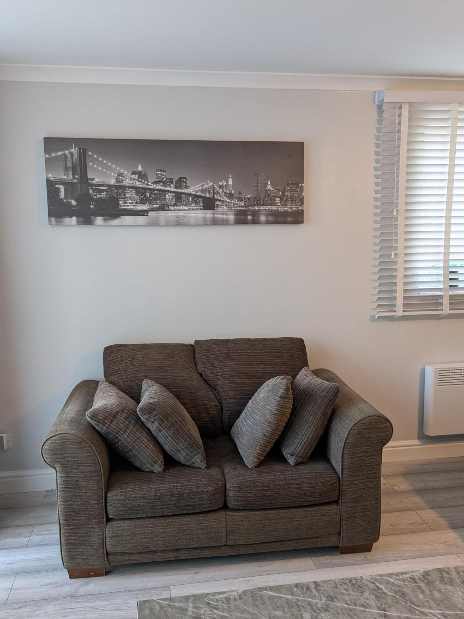 A&A Apartment Basildon Nevendon 外观 照片