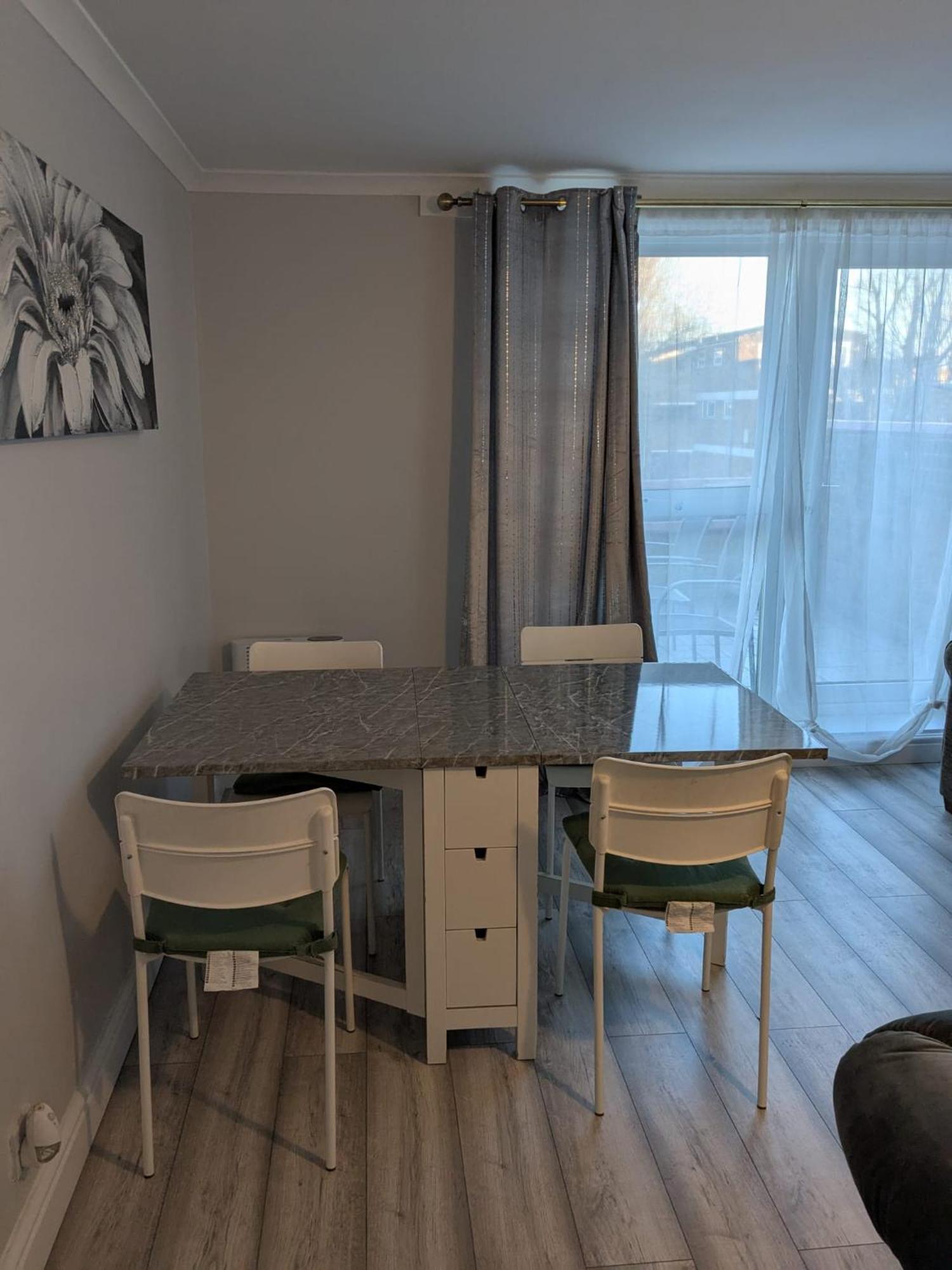 A&A Apartment Basildon Nevendon 外观 照片